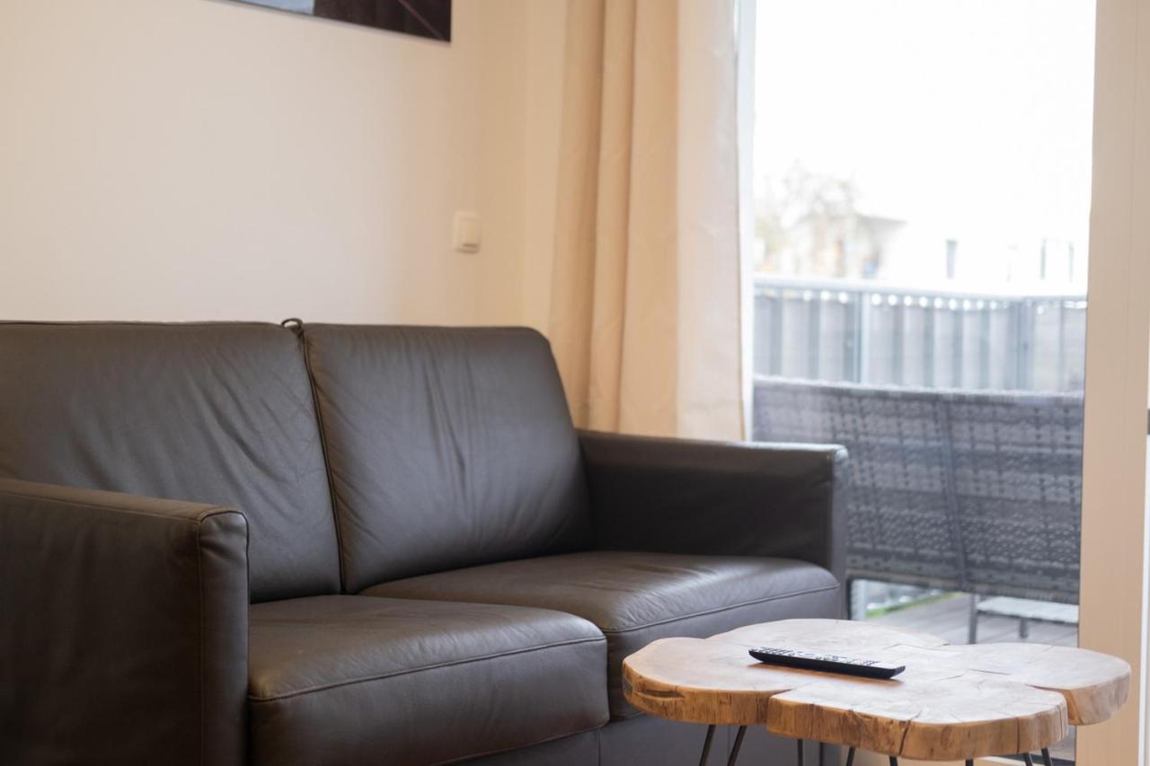 וינה Modern Apartment W/ Cozy Balcony Near City Center מראה חיצוני תמונה